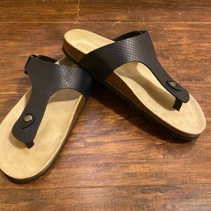 T-strap sandal